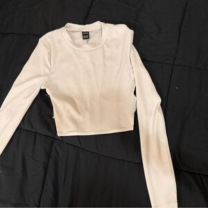 SHEIN Off-White Long Sleeve Crop Top
